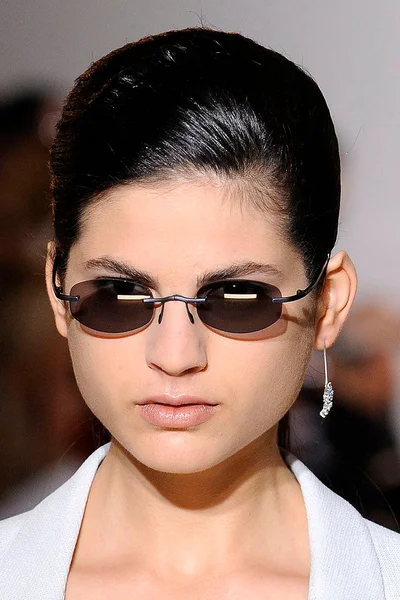 Look 18